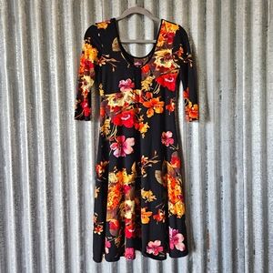 Salaam 3/4 Sleeve A Line Floral Midi Dress Size S